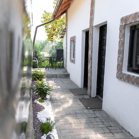 La Fanar Guesthouse Curtea de Argeş Екстериор снимка