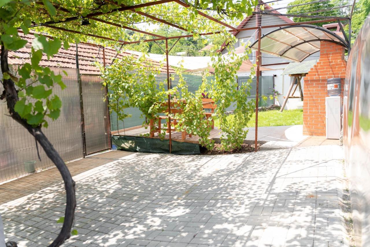 La Fanar Guesthouse Curtea de Argeş Екстериор снимка